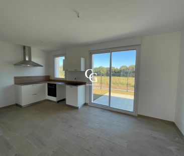 Location Maison 4 pièces 83m² MONTAIGU VENDEE 85600 - Photo 2