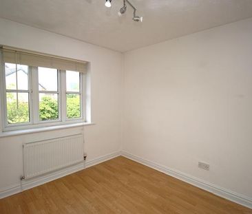 3 bedroom terraced house to rent - Photo 6