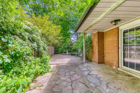 For Lease - 1106 Crestview Street, Oakville, Ontario - Photo 4