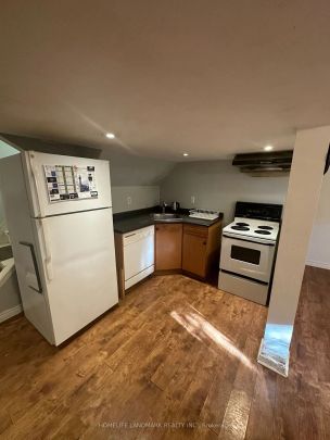 Detached Home For Lease | X8333008 - Photo 1