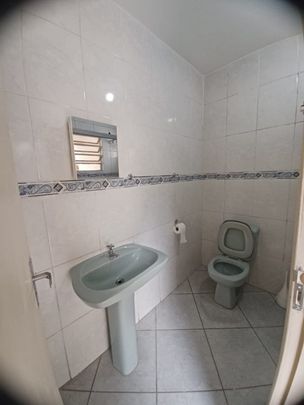 Casa com 2 quartos e 85m² para alugar em Medianeira, Porto Alegre. - Foto 1