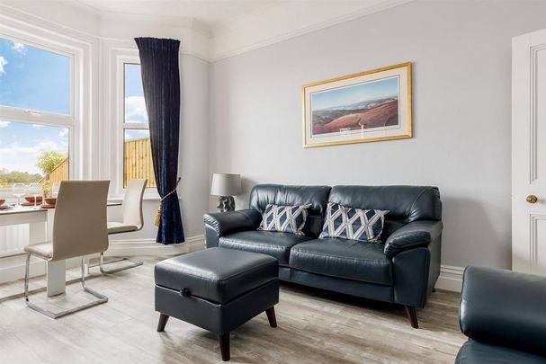 2 bedroom apartment to rent - Photo 1