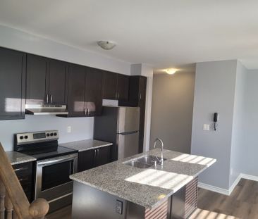 For Lease - 1148 Dragonfly Avenue Unit# 112, Pickering, Ontario - Photo 2