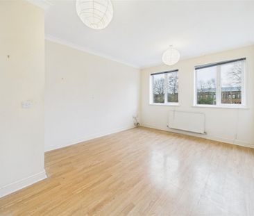 2 bedroom Maisonette to rent - Photo 1