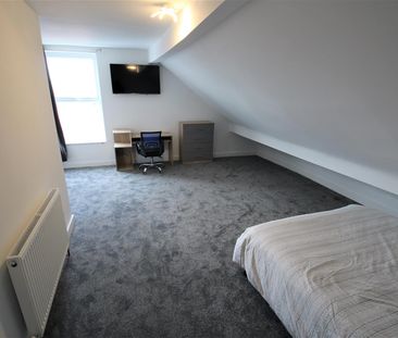 6 bedroom terraced house to rent - Photo 6