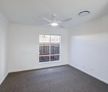 Family Home in 'Affinity Estate' With Ducted Air Con System. - Photo 6