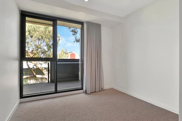 213/214B Bay Road, - Photo 1