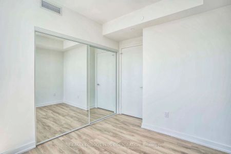 158 Front Street E #624 - Photo 4