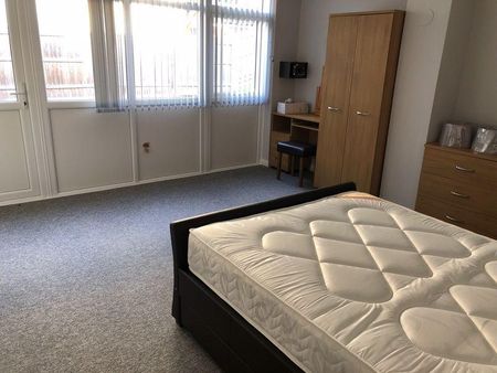1 bedroom detached house to rent - Photo 5