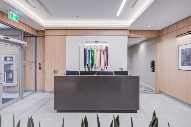 For Lease - 3250 Carding Mill Trail Unit# 401, Oakville, Ontario - Photo 1