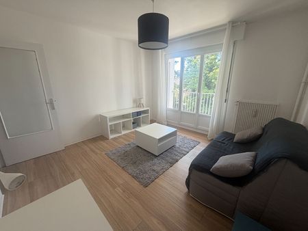 Location Appartement 1 pièce 30m² - Photo 2