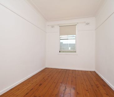 Three Bedroom Family Home In A Convenient Location - Photo 4