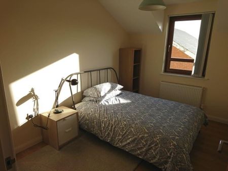 Apt 8, 5 Galway Park, Dundonald, BT16, Belfast - Photo 2