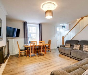 2 bedroom terraced house to rent - Photo 3