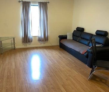 2 Bed Flat, Peel Mills, LS27 - Photo 3