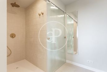 Penthouse for rent with Terrace in San Francesc (Valencia)