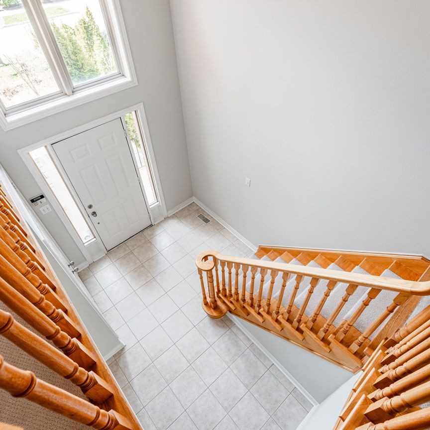 For Lease - 2529 Longridge Crescent, Oakville, Ontario - Photo 1