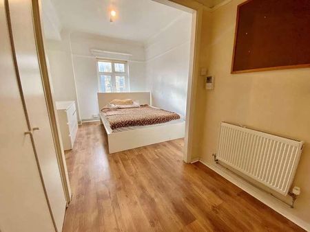 Pine Grange, Bath Road, Bournemouth, BH1 - Photo 4