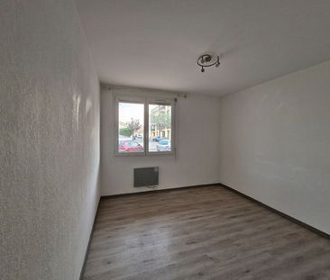 Location Appartement 4 pièces 68m² - Photo 2