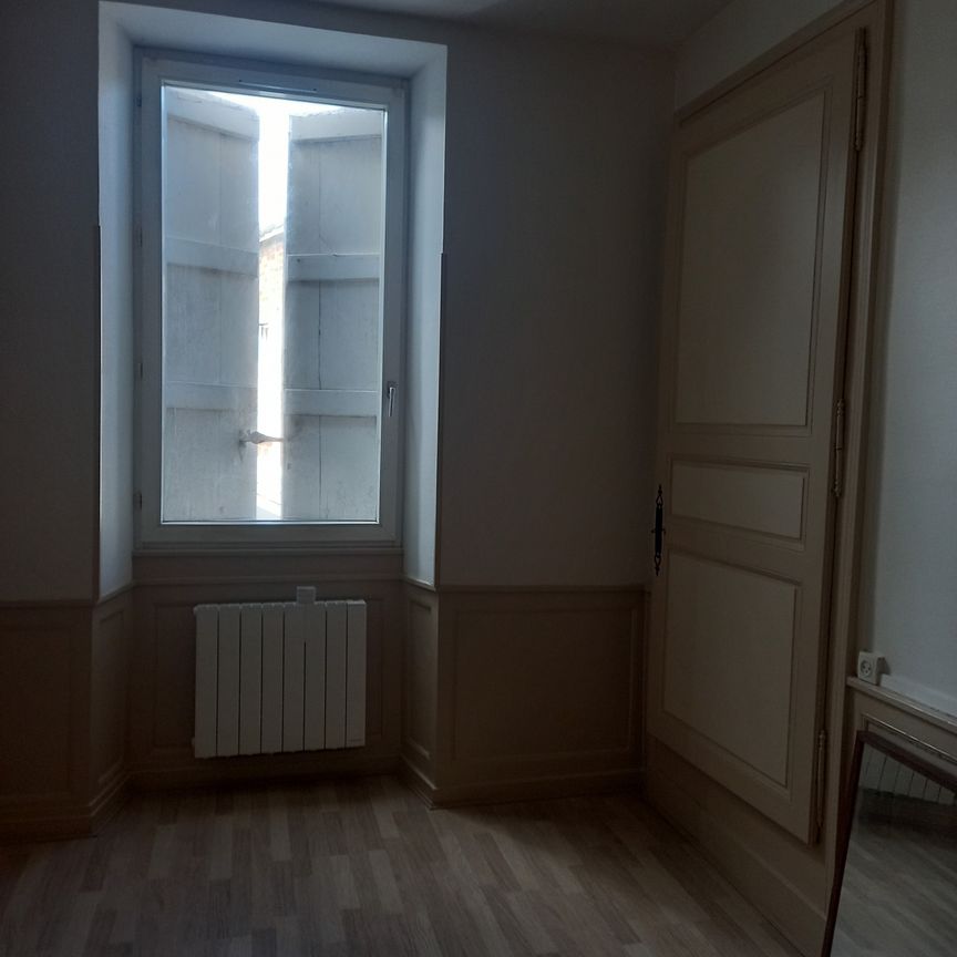 Location Appartement 3 pièces 51m² ANGOULEME 16000 - Photo 1
