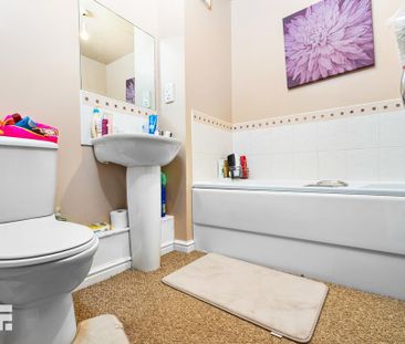 2 bedroom ground floor flat to rent - Photo 6