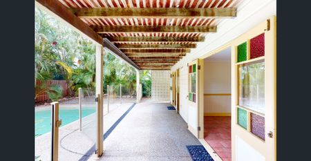 Beautiful Queenslander-Inspired Family Home in the Heart of Sherwood - Photo 3