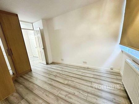 Dunwood Court, Boyn Valley Road, Maidenhead, SL6 - Photo 3