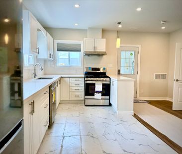 For Lease - 831 Beach Boulevard Unit# 101, Hamilton, Ontario - Photo 2