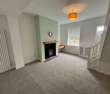3 bedroom terraced house to rent - Photo 2