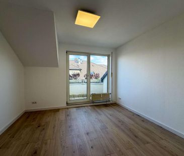 Zentral gelegen: 3-Zimmer Wohnung in Friedberg mit großer Terrasse - Photo 2
