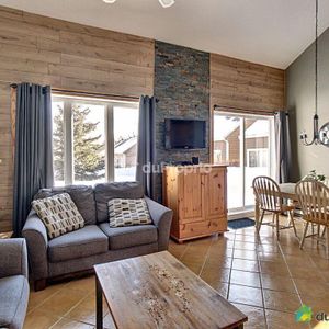 ❄️⛷️ Condo de ski au Mont-Sainte-Anne disponible pour la saison hivernale ! 🏔️🔥 - Photo 2