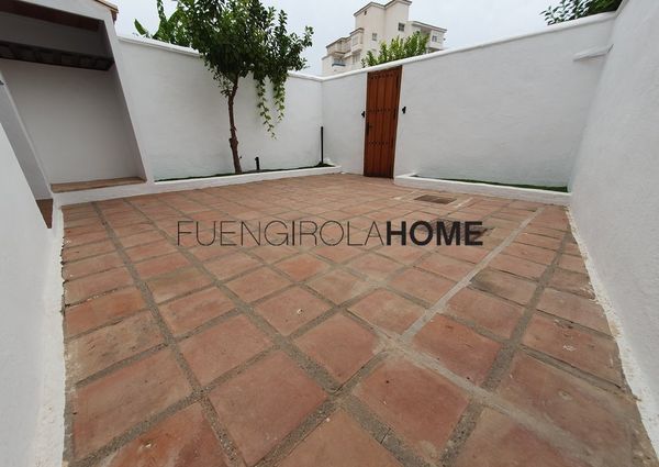 Ref 19790 – **LONG TERM RENTAL** -Great opportunity to live in the best urbanization in Fuengirola: PUEBLO LOPEZ