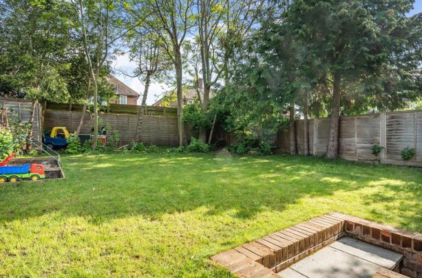 Framlingham Crescent, Mottingham, SE9 - Photo 1