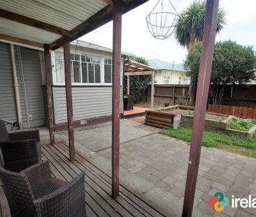 Character 4 Double Bedroom House - Photo 2