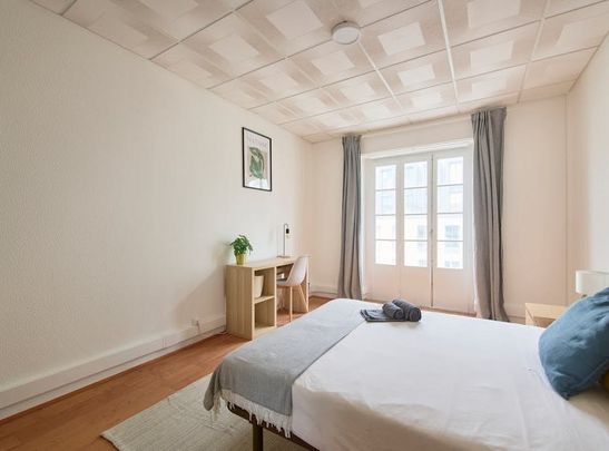 Rua Alexandre Herculano, Lisbon, Lisbon 1150-005 - Photo 1