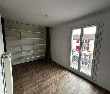 Location Maison 3 pièces 68m² VONNAS 01540 - Photo 1
