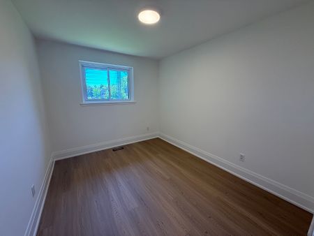 For Lease - 606 Abana Road Unit# Main, Mississauga, Ontario - Photo 5
