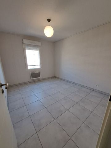 A LOUER AVIGNON ( 84000 ) : APPARTEMENT 3 pièces -TERRASSE - ASCENSEUR - 1 PLACE DE PARKING, - Photo 2