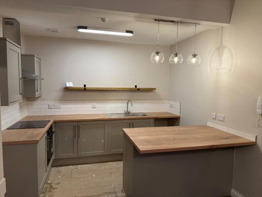 1 bedroom Flat To Let Total Size: 743 SQ FT - Photo 1