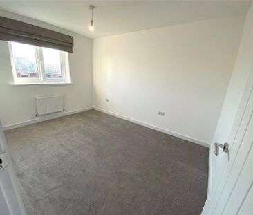 3 bedroom terraced house to rent - Photo 2