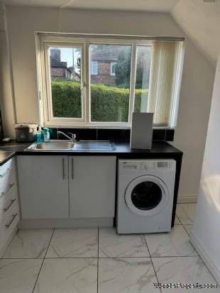 3 bedroom property to rent in Manchester - Photo 5