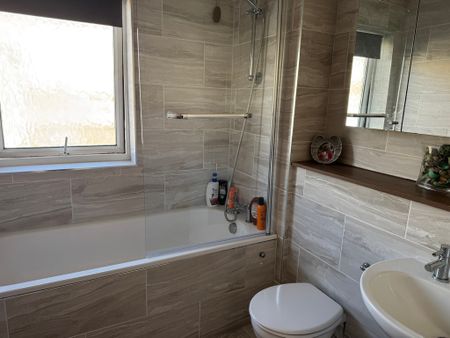 Hamilton Court, Brighton Marina Village - Photo 3