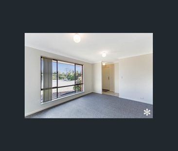 Family Living with Low-Maintenance Lifestyle in Parmelia - Photo 2