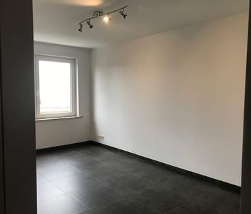 Appartement te huur - Foto 1