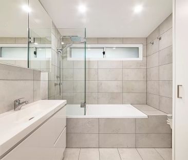 House with 2 bedrooms & 1 bathroom - Photo 4