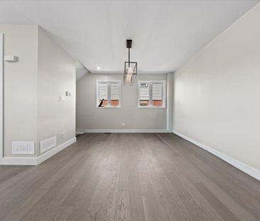 For Lease - 22 Inverkip Avenue Unit# A, Hunt Club - South Keys and ... - Photo 4