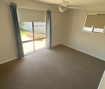 Family-Friendly Home for Rent in Narromine - Photo 4