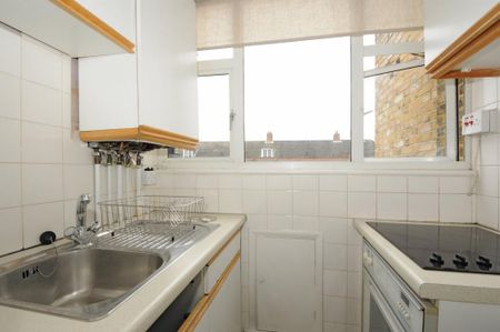 1 bedroom flat to rent - Photo 2