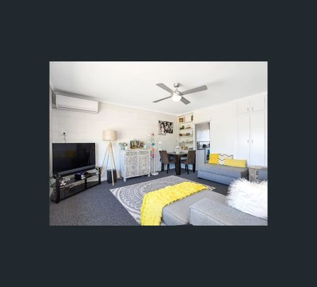 2/10 Neville Avenue, Christies Beach, SA 5165 - Photo 4