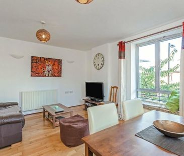 2 Bed Flat, Trim Street, SE14 - Photo 6